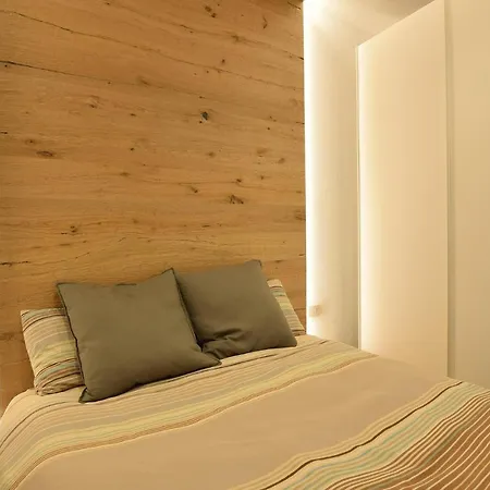 Beautiful In With 1 Bedrooms